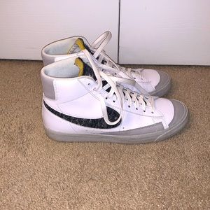 Nike Blazer. Mens 11.